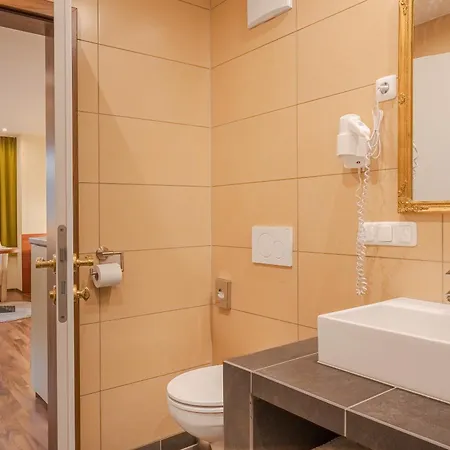 Victoria לינה וארוחת בוקר